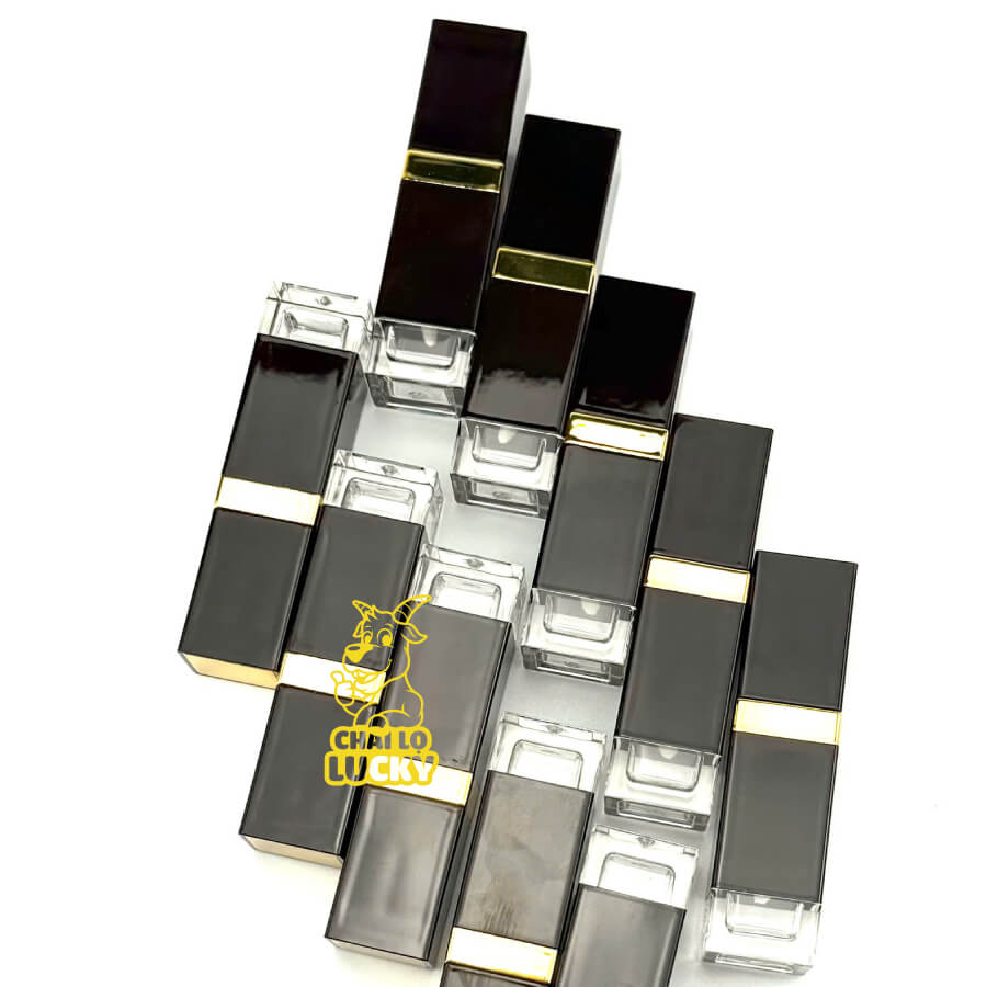 chất liệu Vỏ Thỏi Son Kem Màu Đen 4ml