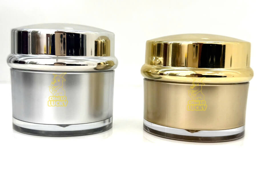 Màu sắc Hủ Chiết Kem Face 15g