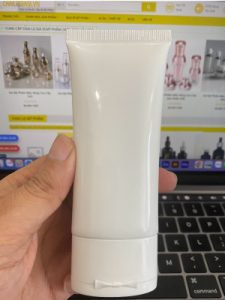 Tuýp Oval Trắng Đựng Kem 50ml