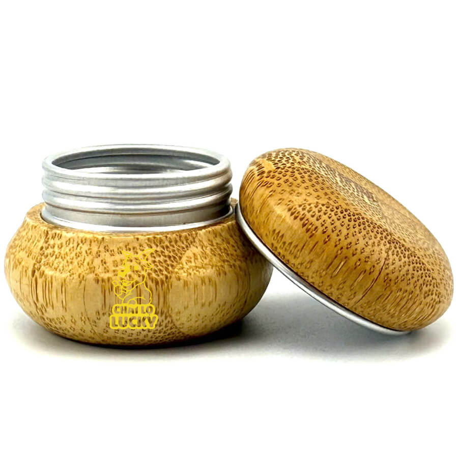 chất liệu bằng tre và nhôm
